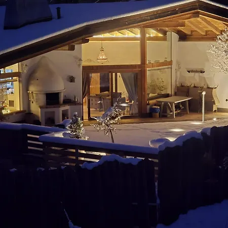 Midera Serlesblick Mit Sauna Und Whirlpool Domek alpejski Mieders