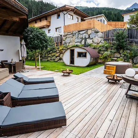 Midera Serlesblick Mit Sauna Und Whirlpool Domek alpejski *